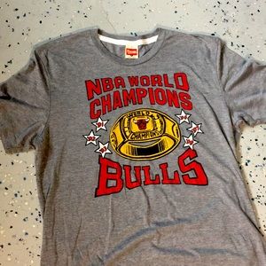 Chicago Bulls dynasty Homage tee shirt.